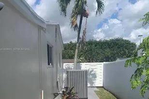 570 W 46th Pl, Hialeah, FL 33012 - Photo 1