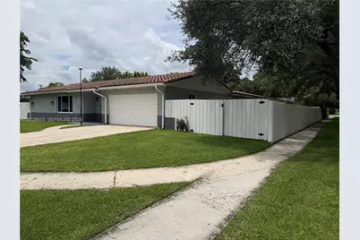 491 NW 45th Ter, Plantation, FL 33317 - Photo 1