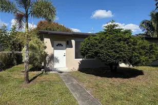 7821 NW 30th St, Davie, FL 33024 - Photo 1