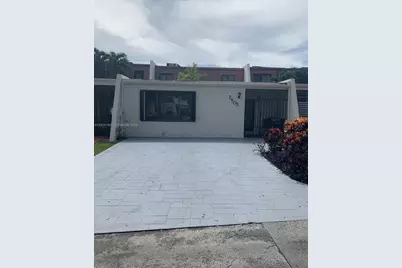 7805 SW 102nd Pl #7805, Miami, FL 33173 - Photo 1