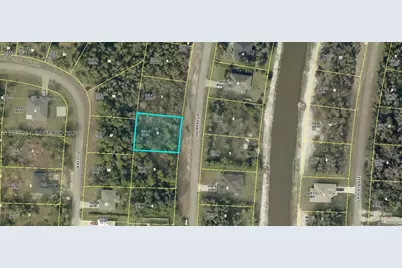 720 Kalamar Dr., Lehigh Acres, FL 33974 - Photo 1