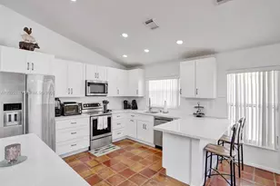16541 NW 5th St, Pembroke Pines, FL 33028 - Photo 1