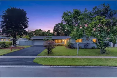 5501 Pine Ter, Plantation, FL 33317 - Photo 1