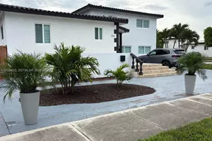 1900 SW 83rd Ave, Miami, FL 33155 - Photo 1