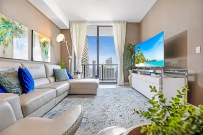 45 SW 9th St #4204, Miami, FL 33130 - Photo 1