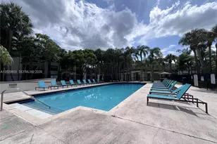 640 S Park Rd, Hollywood, FL 33021 - Photo 1
