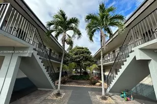 7290 NW 38th St, Hollywood, FL 33024 - Photo 1