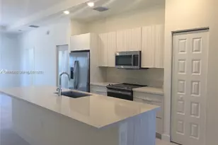 7825 NW 104th Ave, Doral, FL 33178 - Photo 1