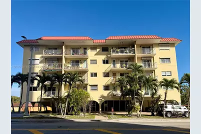 901 SW 37th Ave #25, Miami, FL 33135 - Photo 1