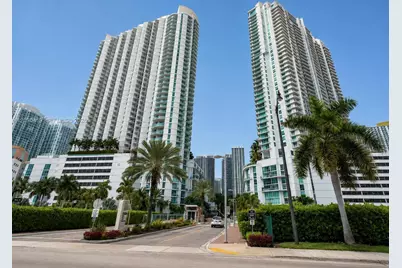 92 SW 3rd St #1508, Miami, FL 33130 - Photo 1