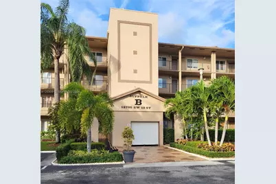 13705 SW 12th St #304B, Pembroke Pines, FL 33027 - Photo 1