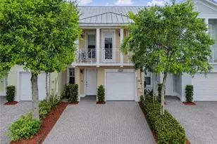 10718 NW 76th Ln, Doral, FL 33178 - Photo 1