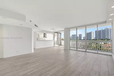 1000 Island Blvd #707, Aventura, FL 33160 - Photo 1