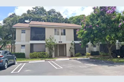 109 Gardens Dr #202, Pompano Beach, FL 33069 - Photo 1