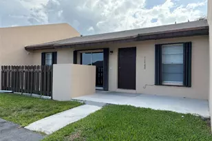 11760 SW 123rd Ave, Miami, FL 33186 - Photo 1