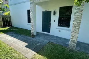 1502 SW 29th St, Fort Lauderdale, FL 33315 - Photo 1