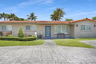 6220 W 10th Ave, Hialeah, FL 33012 - Photo 1