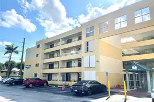 8321 NW 7th St, Miami, FL 33126 - Photo 1