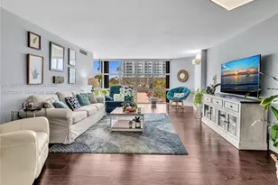 6423 Collins Ave, Miami Beach, FL 33141 - Photo 1