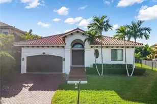 19434 SW 78th Ave, Cutler Bay, FL 33157 - Photo 1