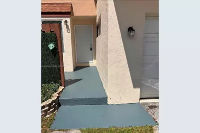 8253 NW 9th St #3, Plantation, FL 33324 - Photo 1
