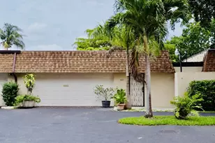 18801 Oakland Hills Dr, Hialeah, FL 33015 - Photo 1