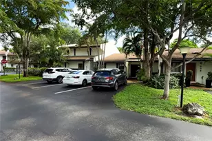 505 NE 199th Ln, Miami, FL 33179 - Photo 1