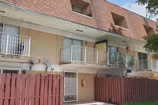 250 NW 107th Ave, Miami, FL 33172 - Photo 1