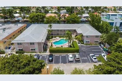 2701 NE 1st St #203, Pompano Beach, FL 33062 - Photo 1