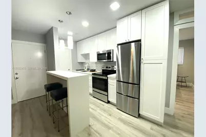 7901 SW 64 Ave #18, South Miami, FL 33143 - Photo 1