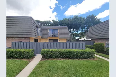 3228 32nd Way, West Palm Beach, FL 33407 - Photo 1