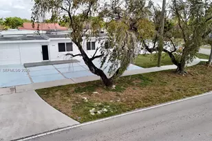 10381 SW 32nd St, Miami, FL 33165 - Photo 1