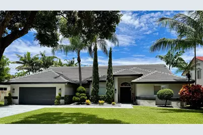 10761 NW 5th St, Plantation, FL 33324 - Photo 1