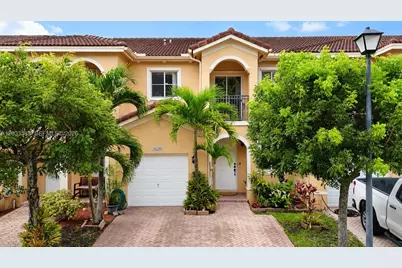 16590 SW 70th St, Miami, FL 33193 - Photo 1