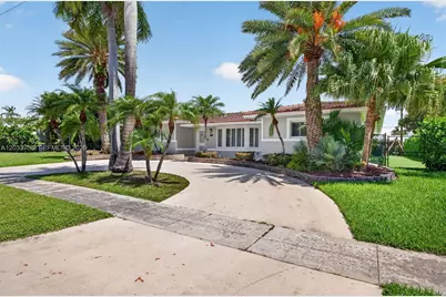 313 SE 6th St, Dania Beach, FL 33004 - Photo 1