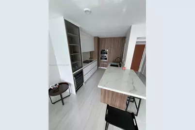 31 SE 5th St #3103, Miami, FL 33131 - Photo 1