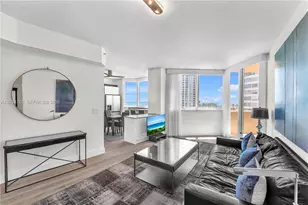 300 South Pointe Dr, Miami Beach, FL 33139 - Photo 1