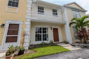 2836 S Edgehill Ln, Cooper City, FL 33026 - Photo 1