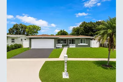 8951 NW 21st St, Pembroke Pines, FL 33024 - Photo 1