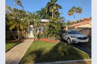 1104 NE 17th Ter #1-2, Fort Lauderdale, FL 33304 - Photo 1