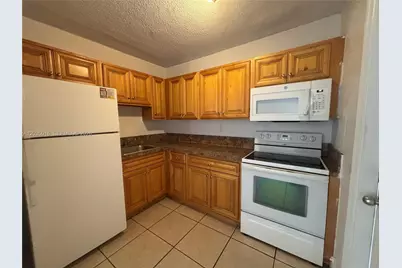 8275 NE Miami Ct #202, Miami, FL 33138 - Photo 1
