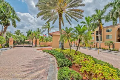 8000 N Nob Hill Rd #106, Tamarac, FL 33321 - Photo 1