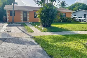 1260 SW 6th Ave, Deerfield Beach, FL 33441 - Photo 1