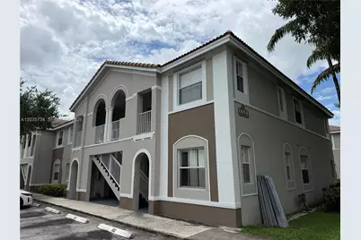 1658 SE 28th Ct #201, Homestead, FL 33035 - Photo 1