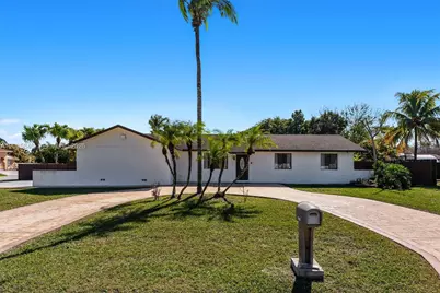 12900 SW 189th St, Miami, FL 33177 - Photo 1