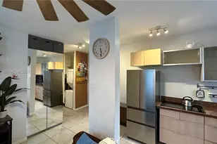 842 Meridian Ave, Miami Beach, FL 33139 - Photo 1