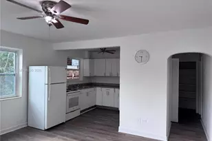 1238 NE 110th St, Miami, FL 33161 - Photo 1