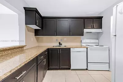 7900 Fairview Dr #105, Tamarac, FL 33321 - Photo 1