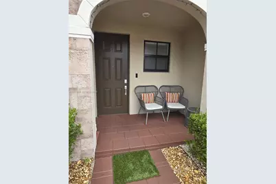 10963 W 32nd Ln, Hialeah, FL 33018 - Photo 1
