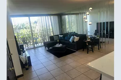 820 NW 87th Ave #408, Miami, FL 33172 - Photo 1
